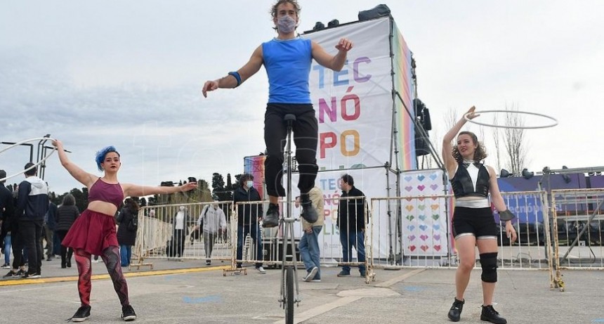 RADIOKTUBRE INFO..-Reabrió Tecnópolis con cientos de shows y propuestas -Por Simón Suarez..Ver mas