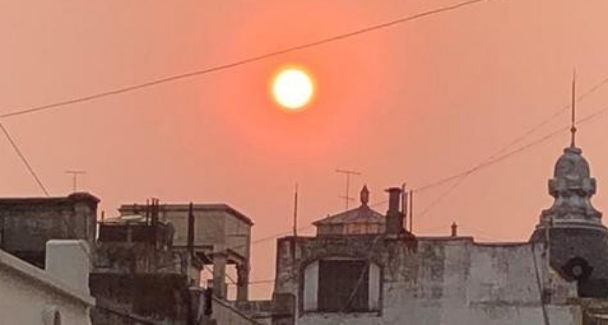 RADIOKTUBRE INFO..-El humo de los incendios en el Delta llegó a la Ciudad y al conurbano bonaerense -Por Simón Suarez..Ver mas