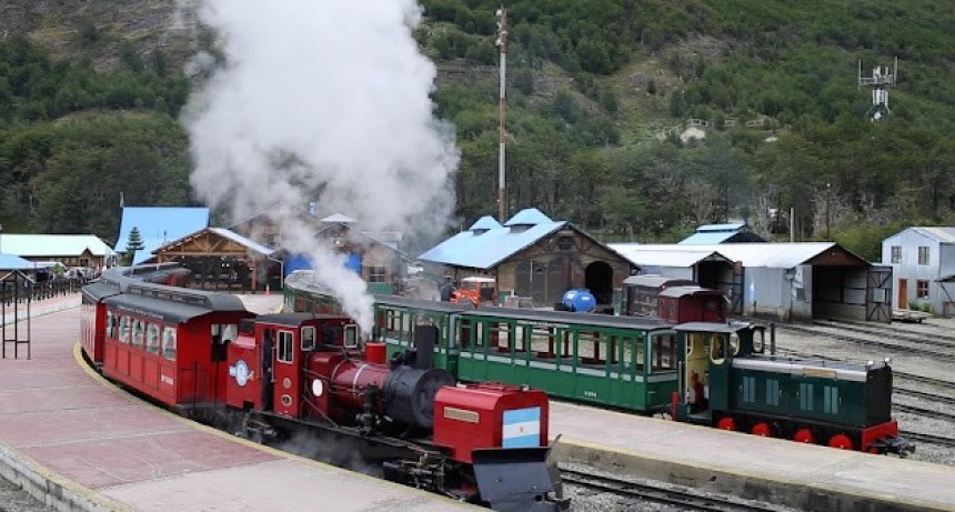 RADIOKTUBRE INFO..- PREMIAN EN ESPAÑA AL TREN DEL FIN DEL MUNDO-Por Simón Suarez..Ver mas	