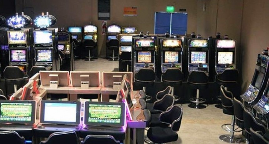 RADIOKTUBRE INFO..- Presidencia de la Plaza: delincuente armado asaltó el Casino y se llevó $130.000-Por Simón Suarez..Ver mas	