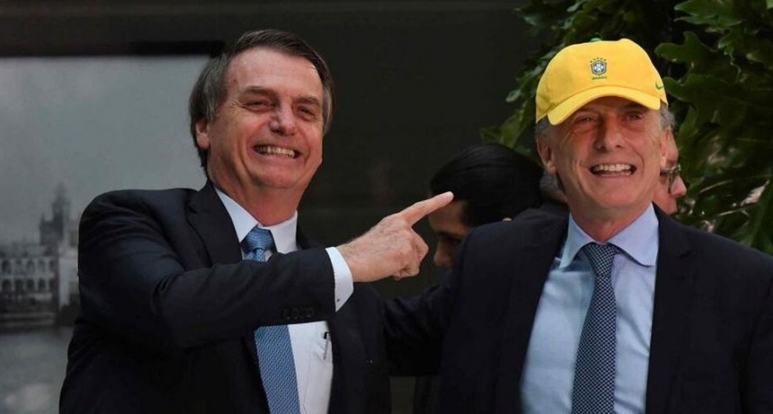 RADIOOKTUBRE INFO….A la derecha Argentina  le cuesta condenar el intento de golpe en Brasil  ….Por Simón Suarez Ver mas..
