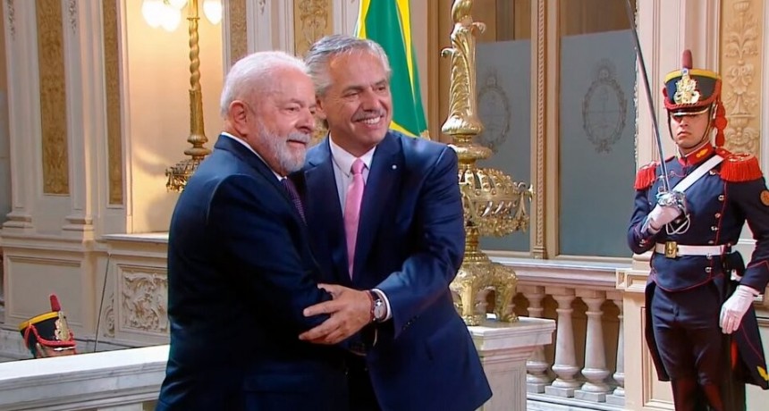RADIOKTUBRE INFO…… Lula Da Silva en Argentina, el minuto a minuto de la visita ……..Por Simón Suárez Ver mas….