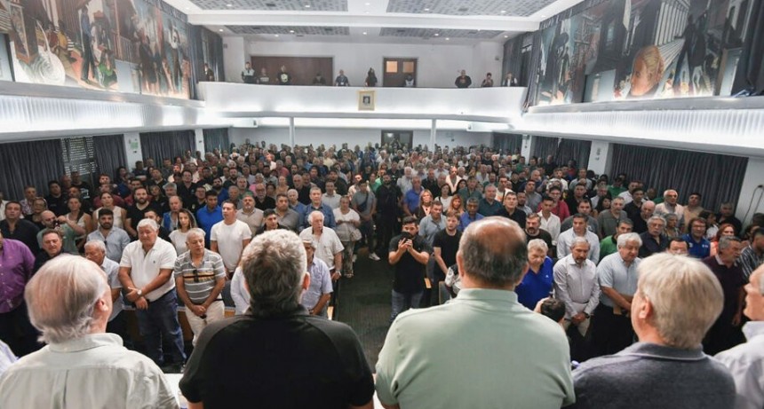 RADIOKTUBRE INFO….LA CGT AFIRMÓ QUE MOSTRARÁ UN NPUEBLO UNIDO CONTRA EL DNU Y LEY ÓMNIBUS.    ….Por Simòn Suàrez