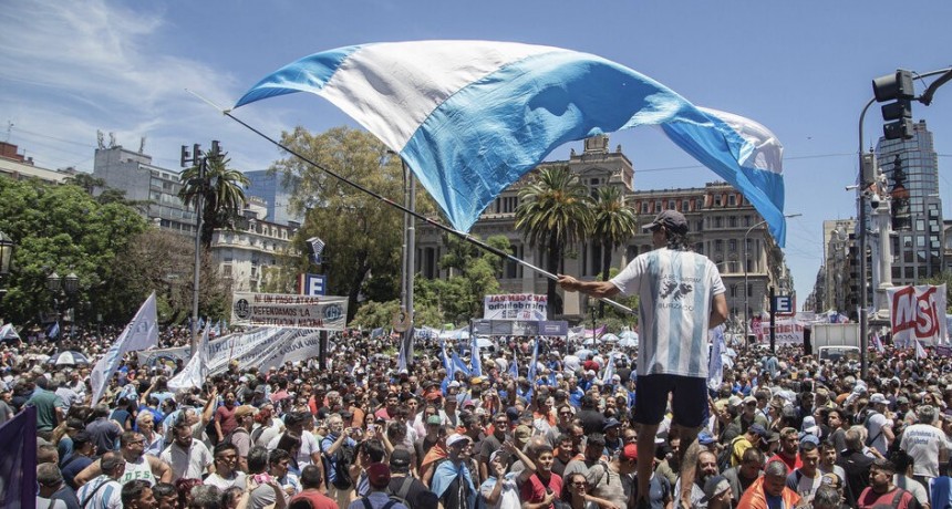RADIOKTUBRE INFO….PARO Y NOVILIZACIÓN EL 24E    ….Por Simòn Suàrez