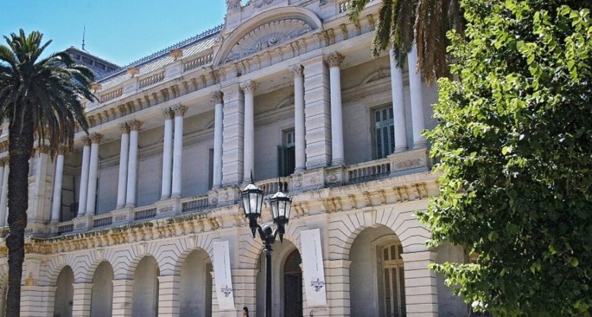 RADIOKTUBRE INFO…. YA ESTÁ EN MARCHA EL PLAN PARA DESFINANCIAR LAS UNIVERSIDADES PÚBLICAS   ….Por Simòn Suàrez