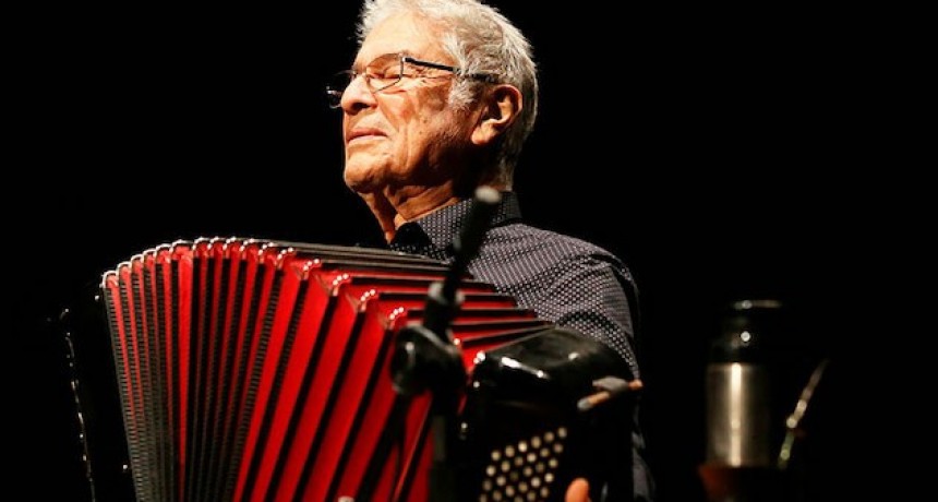 RADIOKTUBRE INFO……..  Este fin de semana, Puerto Tirol vivirá el 20° Festival del Taninero y la 13ª Fiesta Provincial del Chamamé  …… Por Simòn Suarez