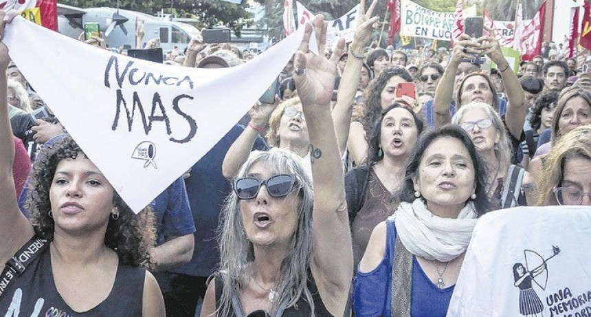 RADIOKTUBRE INFO……..  LA MEMORIA TIENE CUSTODIA JUDICIAL.  …… Por Simòn Suarez