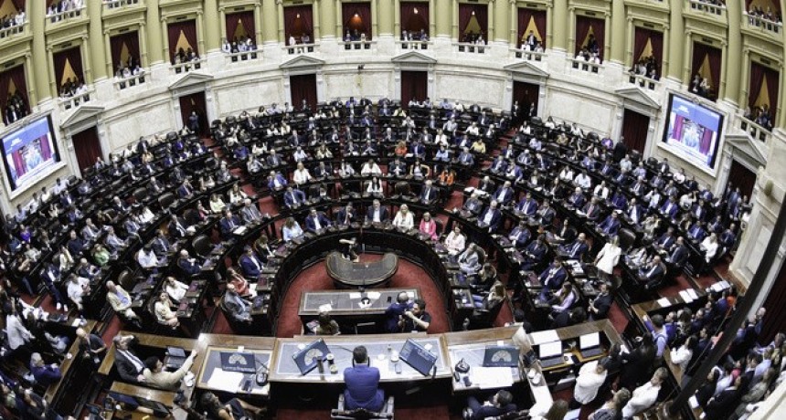 RADIOKTUBRE INFO……..  Los planes del Gobierno para las Extraordinarias: la Constitución, afuera  …… Por Simòn Suarez