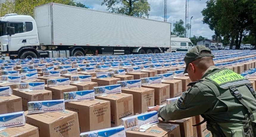 RADIOKTUBRE INFO……..  Secuestraron millonario cargamento de cigarrillos ilegales en la Ruta Nacional 11  …… Por Simòn Suarez
