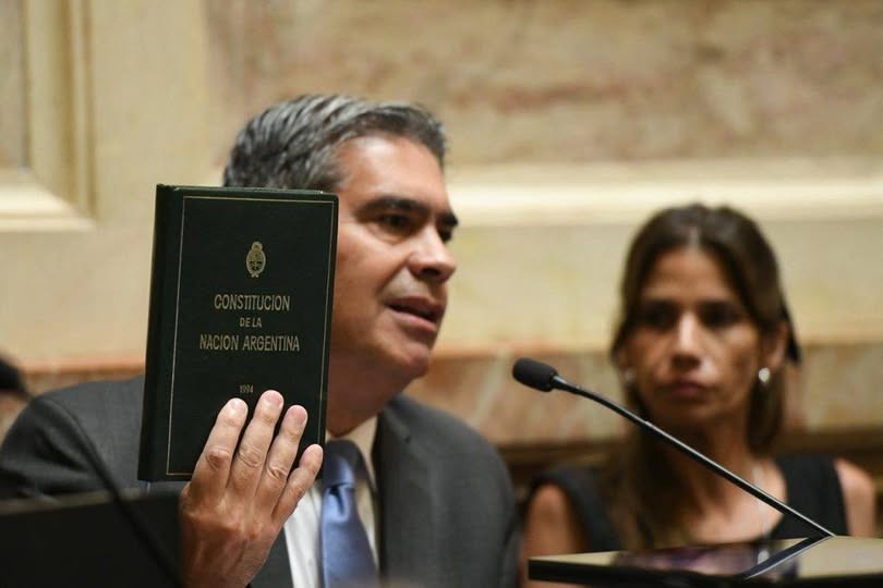 RADIOKTUBRE INFO…CAPITANICH QUIERE CONVENCER A ALGOS GOBERNADORES…..Por Simon Suarez…