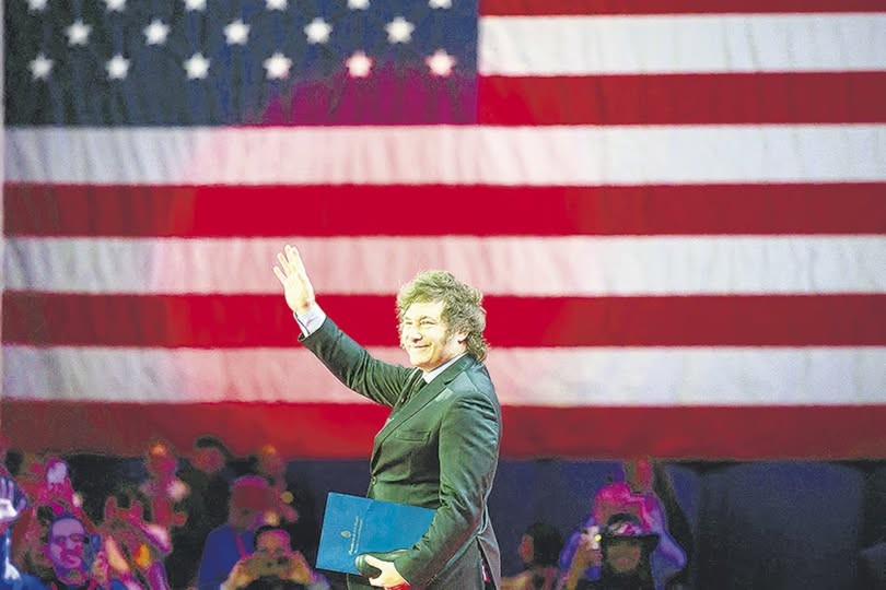 - RADIOKTUBRE INFO…….. MILEI CELEBRÓ LA INVACIÓN  A VENEZUELA Y ROMPIÓ LA TRADICIÓN ARGENTINA   …… Por Simòn Suarez.