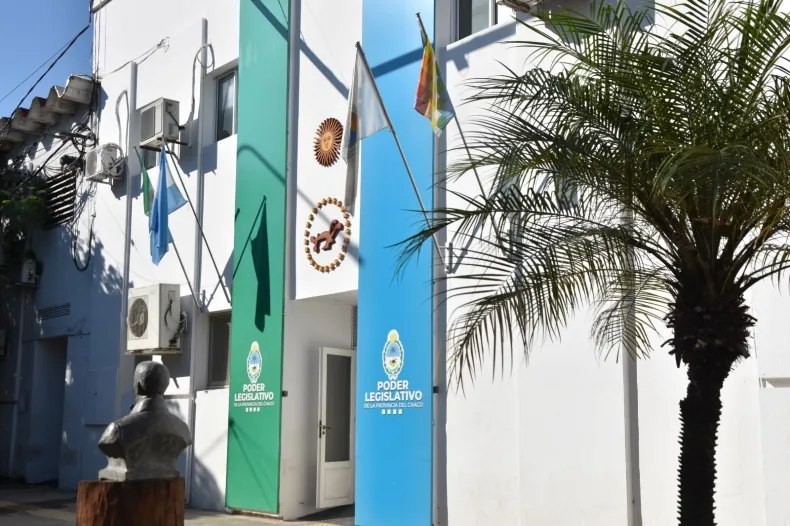 - RADIOKTUBRE INFO…….. CHACO BONOS Y PUERTOS: en la oposición esperan