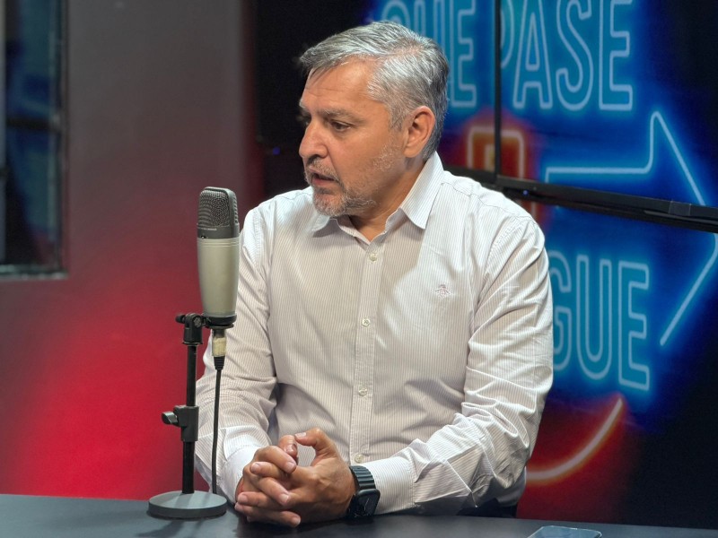 - RADIOKTUBRE INFO…….. LA SITUACIÓN ES DELICADA EN EL CHACO DIJO ALEJANDRO ABRAHM MINISTRO DE ECONOMIA   …… Por Simòn Suarez.