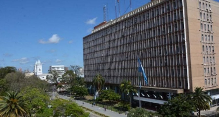 - RADIOKTUBRE INFO……..  LA PROVINCIA LUEGO DE RECIBIR FONDOS DE NACIÓN COMPRA MEDICAMENTOS ETC.  …… Por Simòn Suarez.