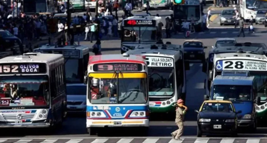 - RADIOKTUBRE INFO……..  ENERO COMENZÓ CON AUMENTOS DE COLECTIVOS, SUBTE Y PREMETRO  …… Por Simòn Suarez.