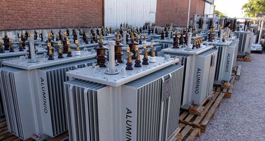 - RADIOKTUBRE INFO…….. LA PROVINCIA INCORPORA MAS INSFRAESTRUCTURA PARA FORTALECER EL SERVICIO ELÉCTRICO   …… Por Simòn Suarez.