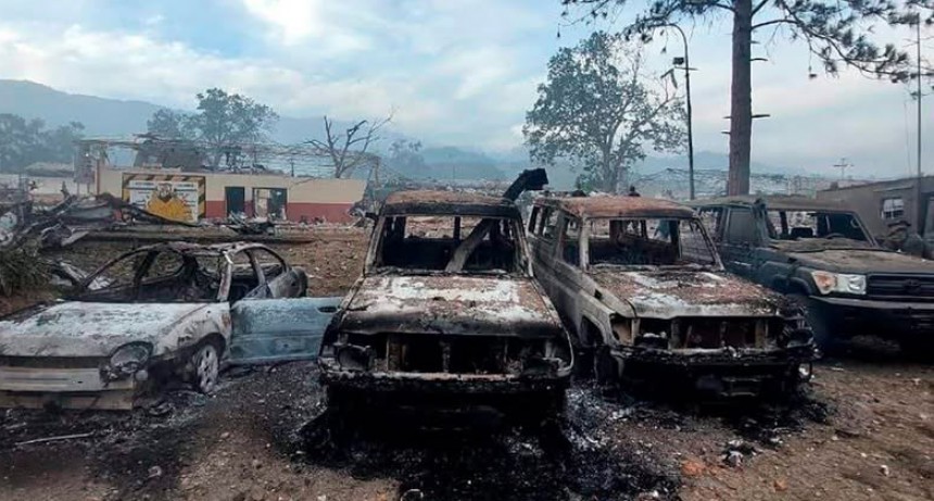 - RADIOKTUBRE INFO……..  La Fuerza Armada venezolana denunció asesinatos “a sangre fría” en el operativo militar de Estados Unidos  …… Por Simòn Suarez.