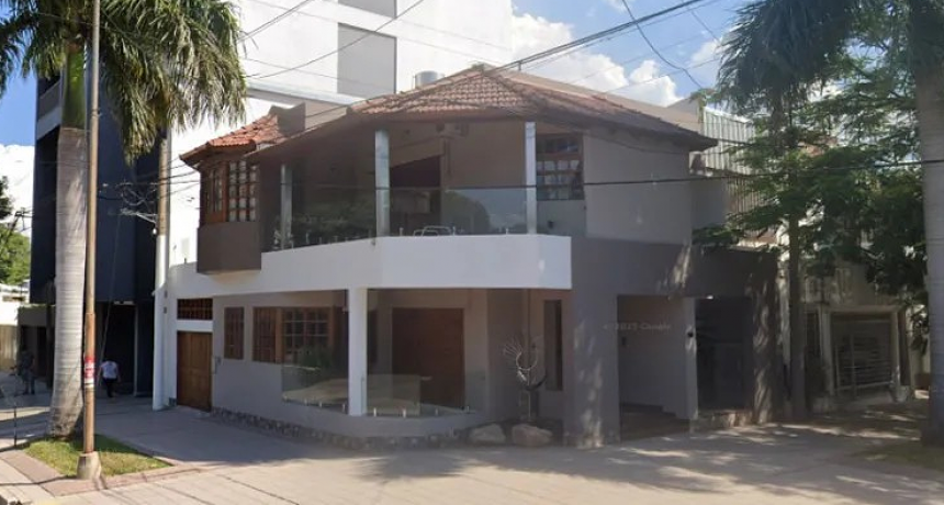 - RADIOKTUBRE INFO……..  Resistencia: violenta entradera a un empresario  …… Por Simòn Suarez.