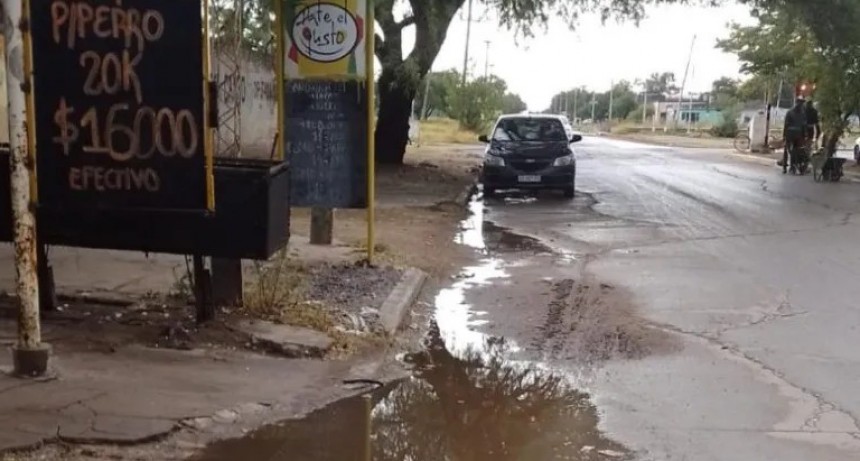 - RADIOKTUBRE INFO……..   Gancedo fue la ciudad donde más llovió …… Por Simòn Suarez.