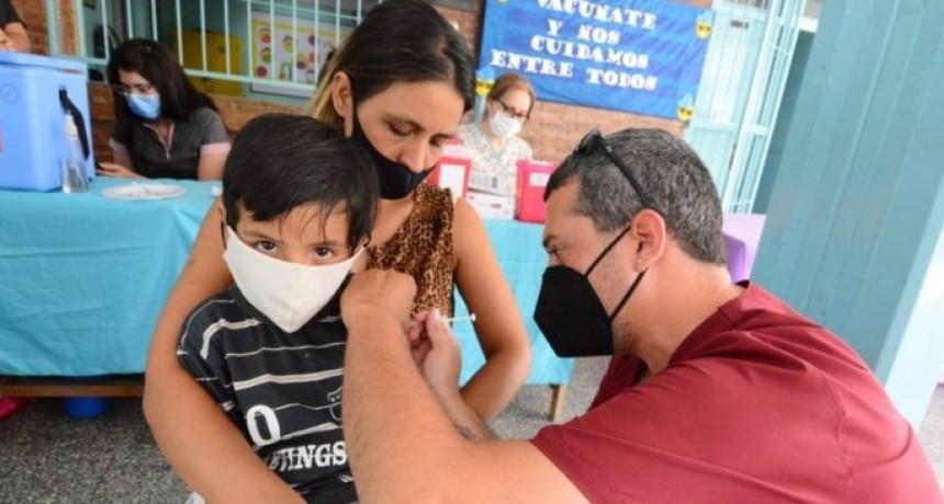 RADIOKTUBRE INFO..- Con vacunatorios en toda la provincia, lanzaron la campaña “Volvemos a la escuela vacunados”-Por Simón Suarez..Ver mas