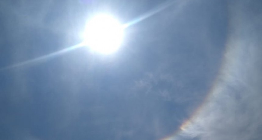RADIOKTUBRE INFO..- Desde Tres Isletas se observó al sol con dos halos-Por Simón Suarez..Ver mas