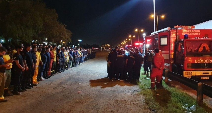RADIOKTUBRE INFO..-  Bomberos de Buenos Aires llegan a Corrientes para ayudar -Por Simón Suarez..Ver mas