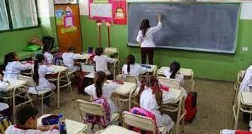 RADIOKTUBRE INFO..-ANSES: cómo acceder a la Ayuda Escolar Anual de $4758 en la vuelta a clases 2022   -Por Simón Suarez..Ver mas