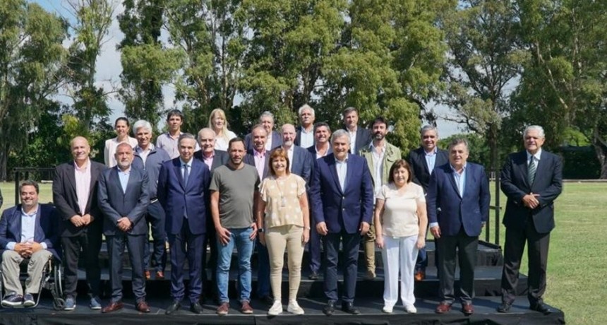 RADIOKTUBRE INFO..- El macrismo repudió al Gobierno por Rusia y Corrientes  -Por Simón Suarez..Ver mas..