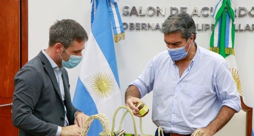 RADIOKTUBRE INFO..- Acuerdos con el CFI: Chaco recibirá financiamiento para reducir uso de agroquímicos y fortalecer el sector apícola  -Por Simón Suarez..Ver mas..