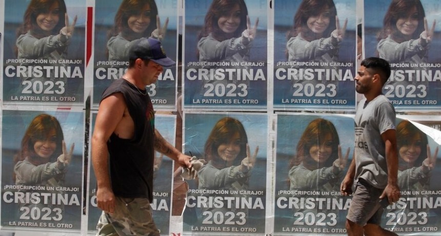 RADIOKTUBRE INFO…. 11M: Los preparativos del nuevo acto contra la proscripción de Cristina Kirchner  …Por Simón Suarez   Ver mas….