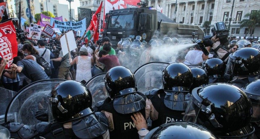 RADIOKTUBRE INFO…. LA DEMOCRACIA VIGILADA   ….Por Simòn Suàrez