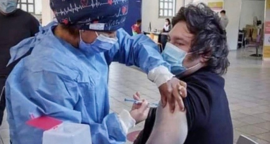 RADIOKTUBRE INFO……..  La salud pública paga el precio del seguidismo a Donald Trump  …… Por Simòn Suarez