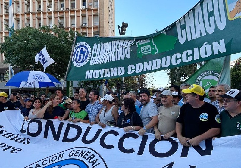 - RADIOKTUBRE INFO…….. CGT CHACO:  convoca a sus delegados para organizar la marcha contra la Reforma Laboral  …… Por Simòn Suarez.