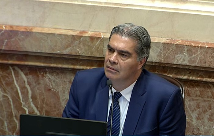 - RADIOKTUBRE INFO……..  El senador Capitanich expresó un mensaje sobre el fallecimiento de su exmujer, Sandra Mendoza  …… Por Simòn Suarez.