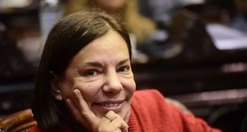 - RADIOKTUBRE INFO……..  Cristina Kirchner despidió a Sandra Mendoza: 