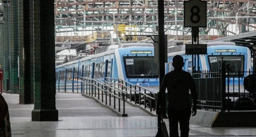 - RADIOKTUBRE INFO……..  La CGT convocó a un paro nacional contra la destrucción de los derechos de los trabajadores  …… Por Simòn Suarez.