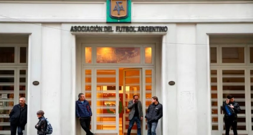 - RADIOKTUBRE INFO……..  