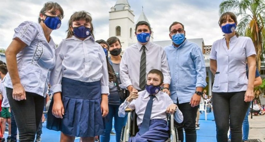 RADIOKTUBRE INFO..- El Ejecutivo provincial entregó la SUBE Estudiantil número 100.000  -Por Simón Suarez..Ver mas..