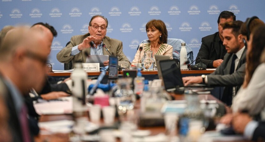 RADIOKTUBRE INFO..-  Consenso entre el oficialismo y la oposición para aprobar el acuerdo con el FMI -Por Simón Suarez..Ver mas..
