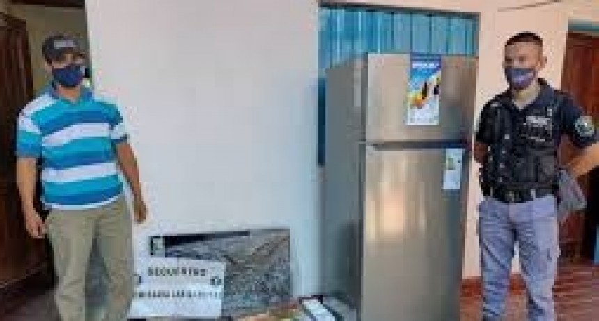 RADIOKTUBRE INFO..-  Empleados robaron $450 mil del comercio donde trabajaban -Por Simón Suarez..Ver mas..	
