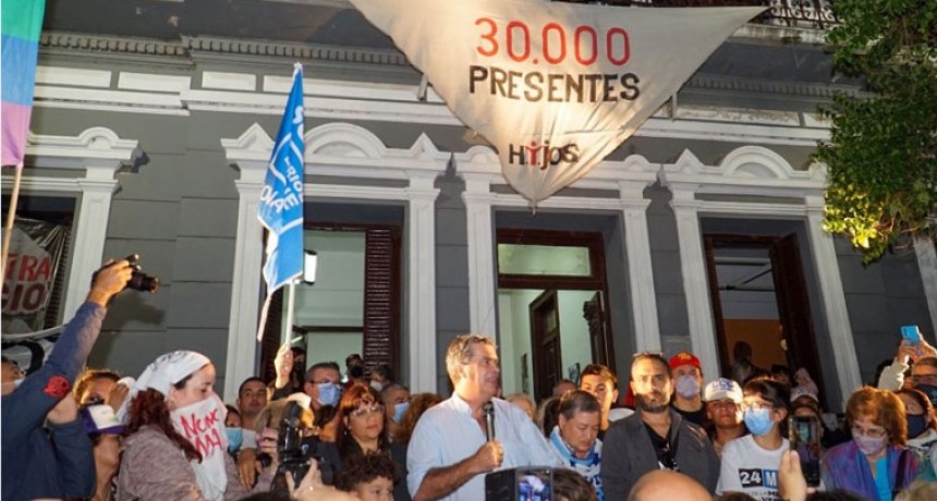 RADIOKTUBRE INFO..-  CAPITANICH ENCABEZÓ EL ACTO EN CHACO -Por Simón Suarez..Ver mas..