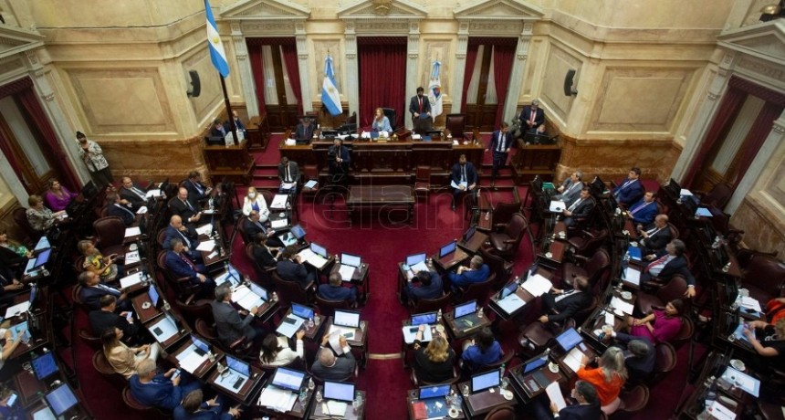 RADIOKTUBRE INFO..-  Senadores del FdT presentaron un proyecto para pagar deuda con dinero fugado -Por Simón Suarez..Ver mas..	