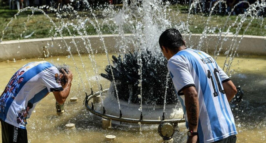 RADIOKTUBRE INFO…. ¿Por qué Argentina experimenta el verano más cálido de su historia?  …Por Simón Suarez   Ver mas….