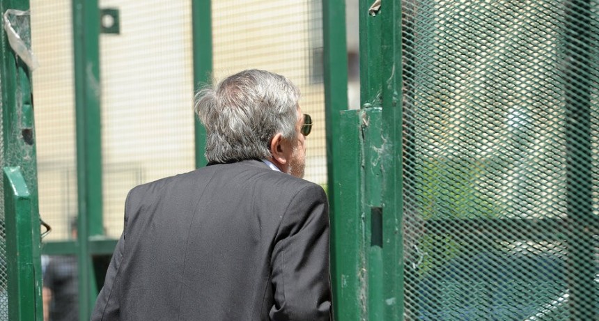 RADIOKTUBRE INFO…. Juicio a la Corte: insólito cruce de cartas entre Stornelli, Eduardo Casal y el Congreso  …Por Simón Suarez   Ver mas….
