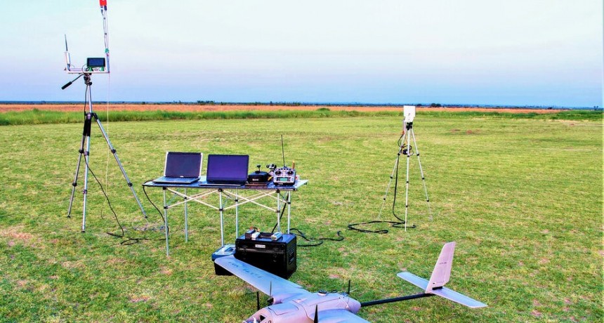 RADIOKTUBRE INFO….  Investigadores argentinos desarrollan un dron para reforestación inteligente …Por Simón Suarez   Ver mas….