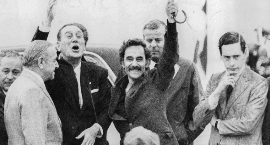 RADIOKTUBRE INFO…. EL LIBRO DEL QUE HABLAN TODOS  …Por Simón Suarez   Ver mas….