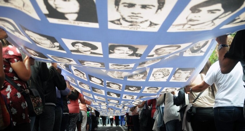 RADIOKTUBRE INFO….  El MEGA EVENTO DE DERECHOS HUMANOS …Por Simón Suarez   Ver mas….