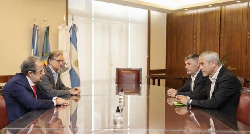 RADIOKTUBRE INFO….Investigan a Edesur por presunta fuga de subsidios   …Por Simón Suarez   Ver mas….