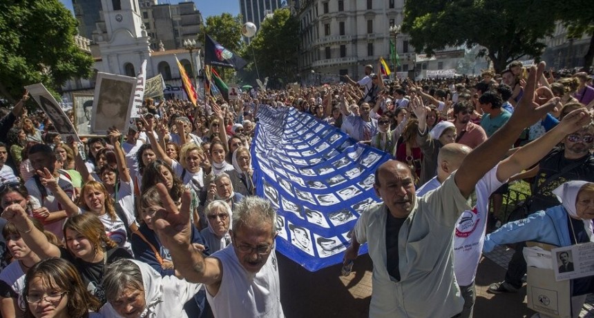RADIOKTUBRE INFO…. Día Nacional por la Memoria, la Verdad y  Plaza de Mayo  …Por Simón Suarez   Ver mas….