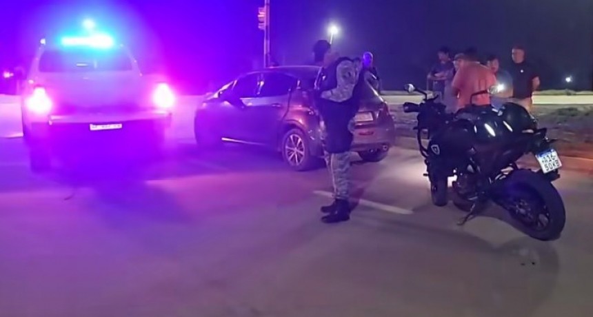 RADIOKTUBRE INFO….  Una empleada municipal fue detenida con casi un kilo de cocaína …Por Simón Suarez   Ver mas….